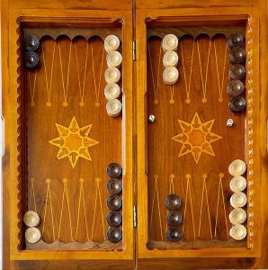 تخته نرد چوب گردو سنندج معرق کاری شمسه