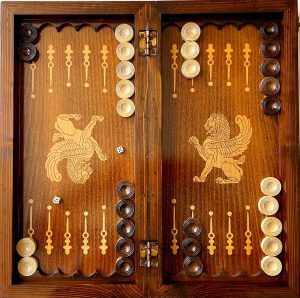 تخته نرد چوب روس طرح شیر بالدار