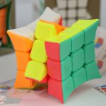 روبیک 3*3 وای جی قوس دار استیکرلس