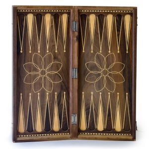 تخته نرد و شطرنج منبت کاری طرح چهار پادشاه k